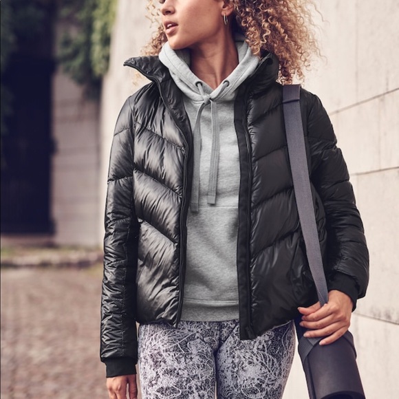 BNWT Athleta Lofty Down Jacket Black - Picture 7 of 15